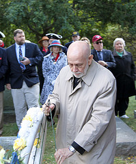 First Vice President Howell Sassar lays a wreath at the grave of Governor Thomas Nelson in Yorktown, Virginia